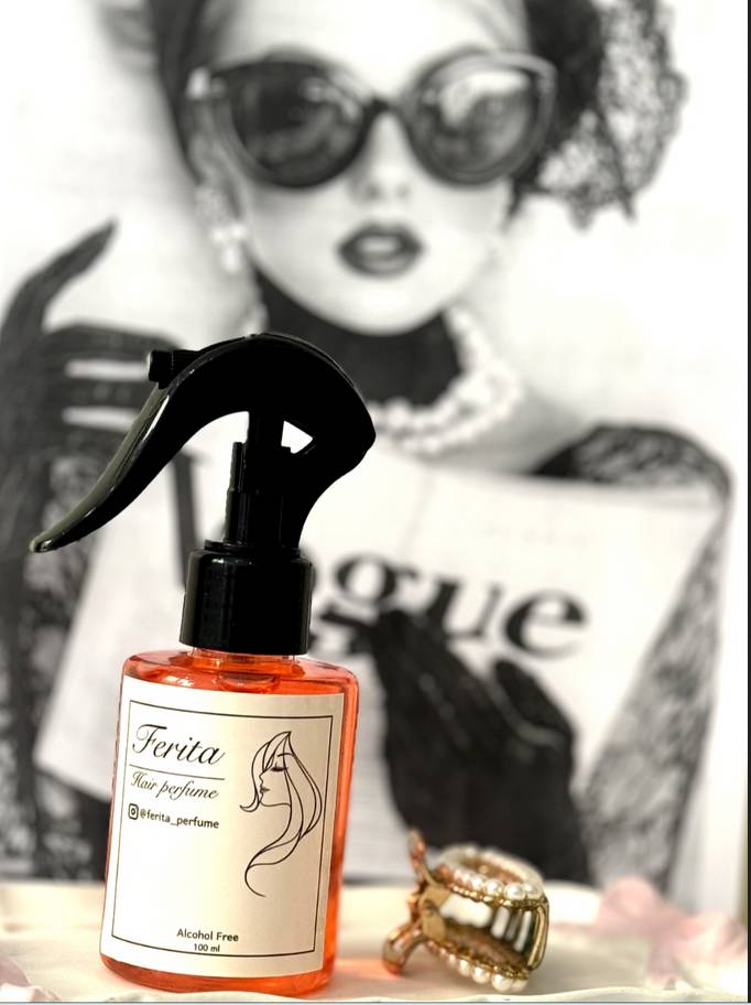 عطرمو با رایحه ادکلنی و میوه ای